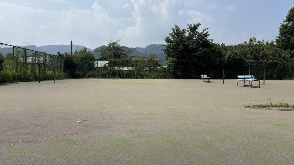 吉田取方総合運動公園テニスコート4